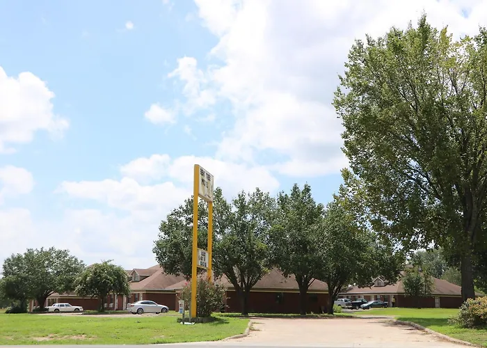 Bent Tree Motel